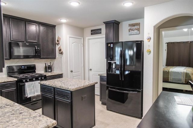 5135 Misty Lane, Bacliff, TX 77518