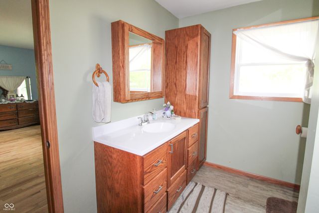 6430 E Private Rd 800 N, North Vernon, IN 47265