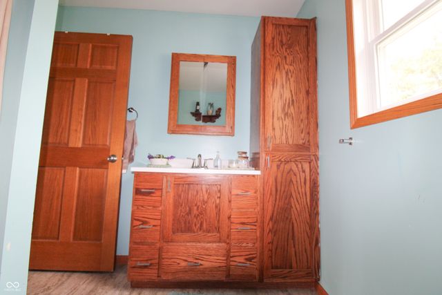6430 E Private Rd 800 N, North Vernon, IN 47265