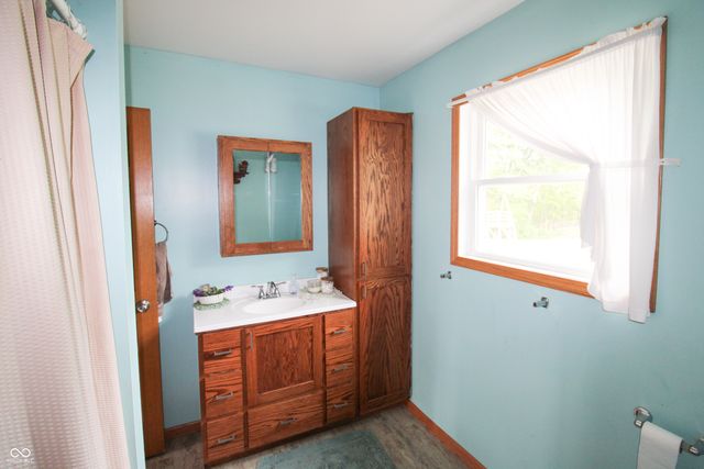 6430 E Private Rd 800 N, North Vernon, IN 47265