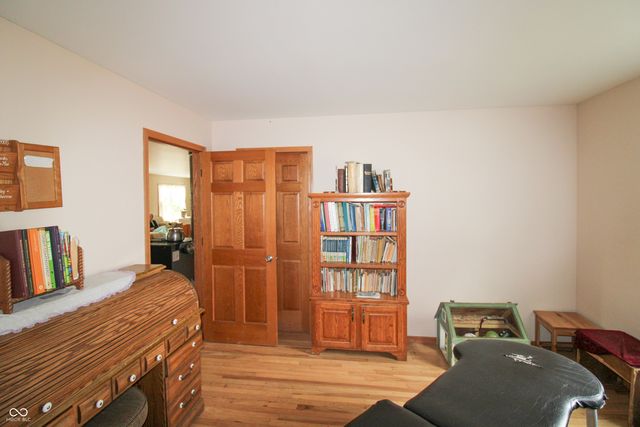 6430 E Private Rd 800 N, North Vernon, IN 47265