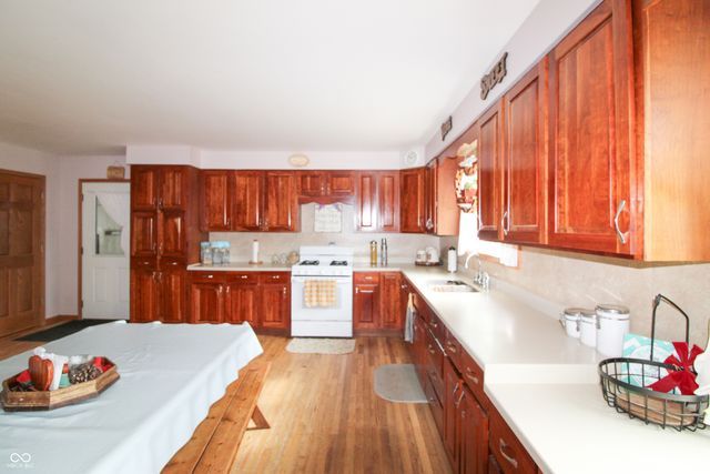 6430 E Private Rd 800 N, North Vernon, IN 47265