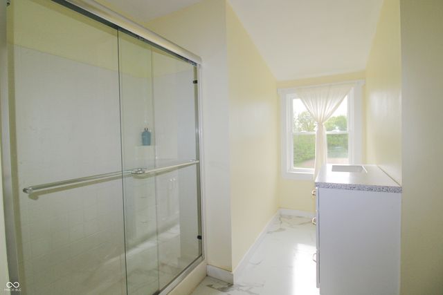 6430 E Private Rd 800 N, North Vernon, IN 47265