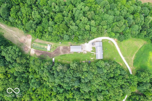 6430 E Private Rd 800 N, North Vernon, IN 47265