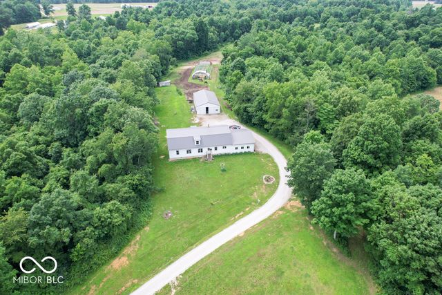 6430 E Private Rd 800 N, North Vernon, IN 47265
