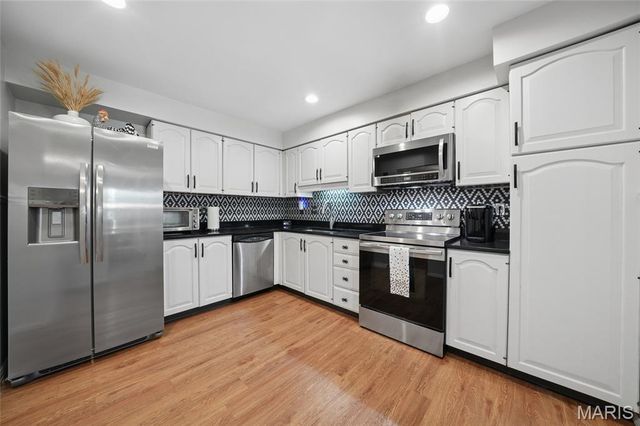 15009 Claymoor Court 10, Chesterfield, MO 63017