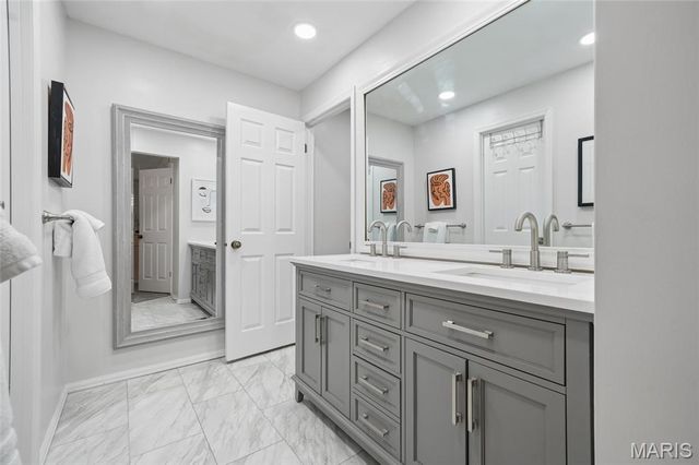 15009 Claymoor Court 10, Chesterfield, MO 63017