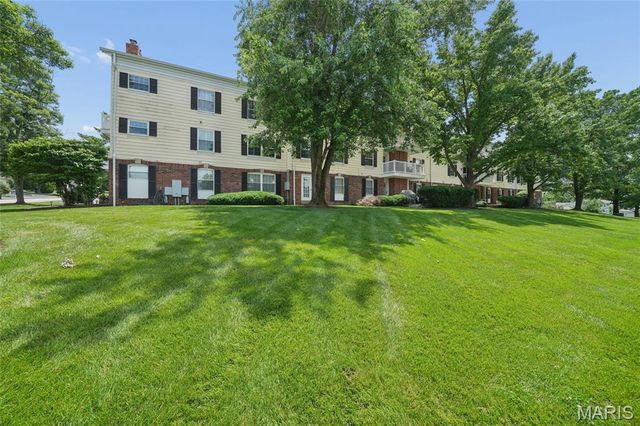 15009 Claymoor Court 10, Chesterfield, MO 63017