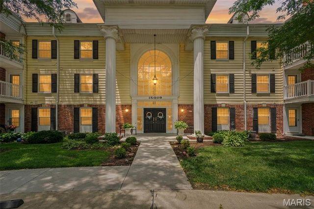 15009 Claymoor Court 10, Chesterfield, MO 63017