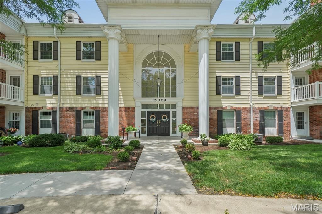 15009 Claymoor Court 10, Chesterfield, MO 63017