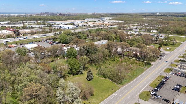 6396 Melton Road, Portage, IN 46368