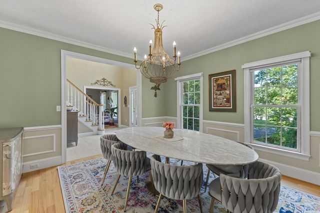 8 Karen Ln, Milford, MA 01757