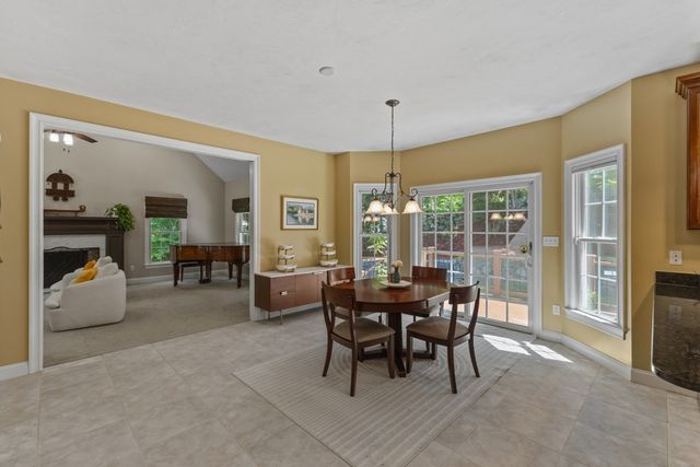 8 Karen Ln, Milford, MA 01757