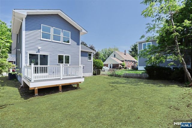 14 Byrne Place, Bergenfield, NJ 07621