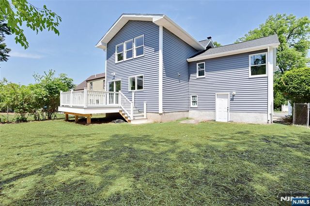 14 Byrne Place, Bergenfield, NJ 07621