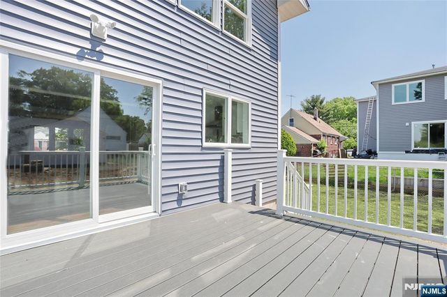 14 Byrne Place, Bergenfield, NJ 07621