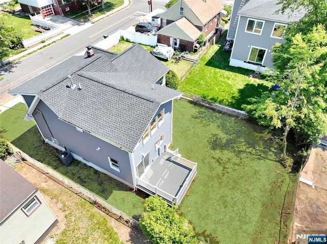 14 Byrne Place, Bergenfield, NJ 07621
