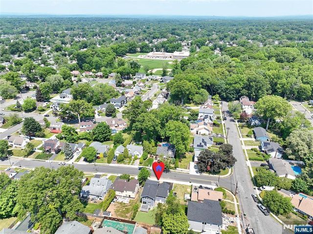 14 Byrne Place, Bergenfield, NJ 07621