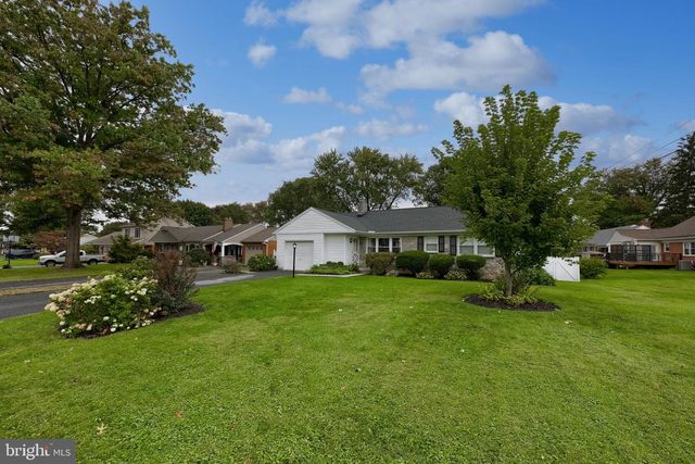 2197 VEUMONT DR, Lancaster, PA 17601
