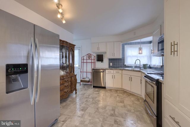 2197 VEUMONT DR, Lancaster, PA 17601