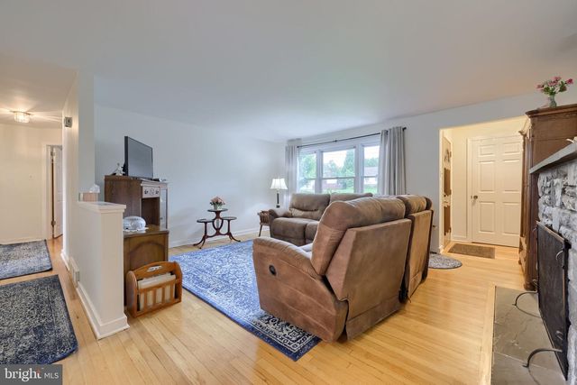 2197 VEUMONT DR, Lancaster, PA 17601