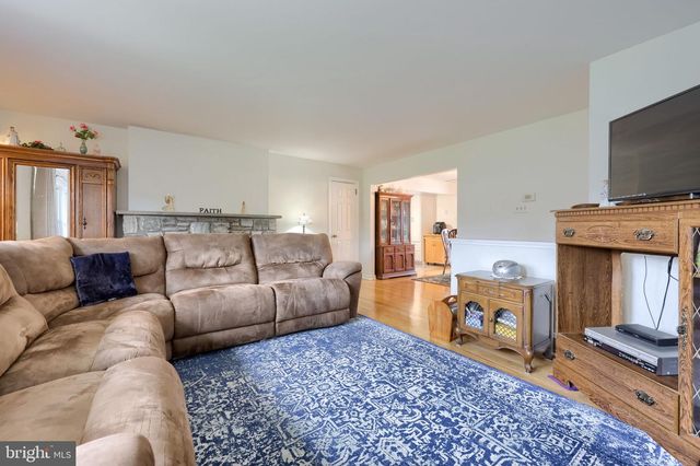 2197 VEUMONT DR, Lancaster, PA 17601