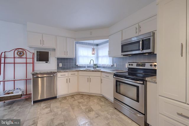2197 VEUMONT DR, Lancaster, PA 17601