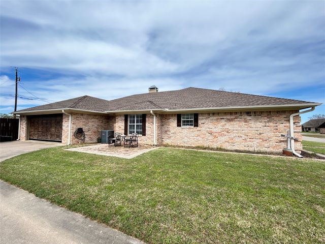 203 Marianne Circle, Sulphur Springs, TX 75482