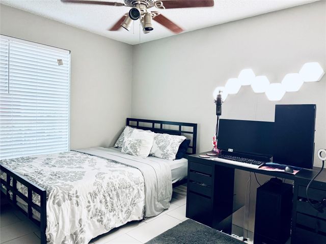 2120 El Paseo Street 3007, Houston, TX 77054