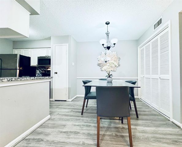 2120 El Paseo Street 3007, Houston, TX 77054