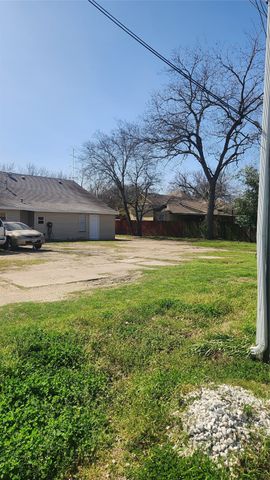 500 W Milam Street, Ennis, TX 75119