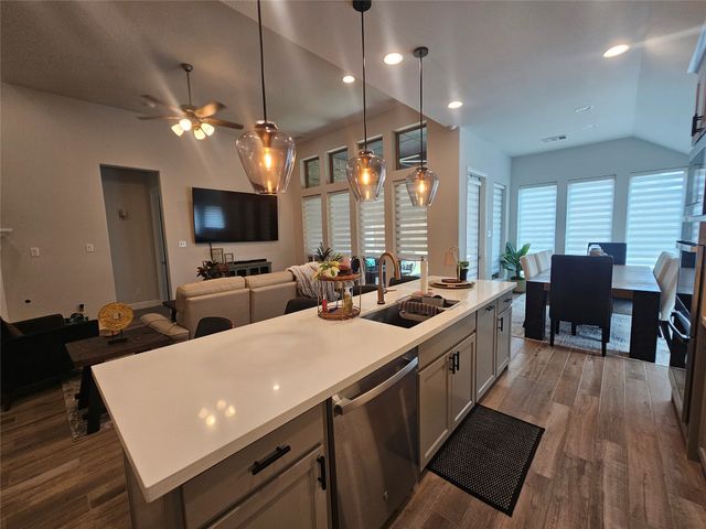 1817 Buckeye Lane, Mansfield, TX 76063