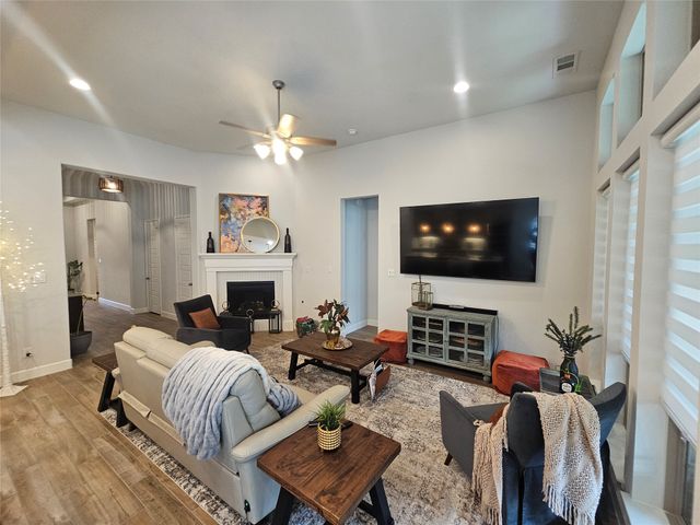 1817 Buckeye Lane, Mansfield, TX 76063