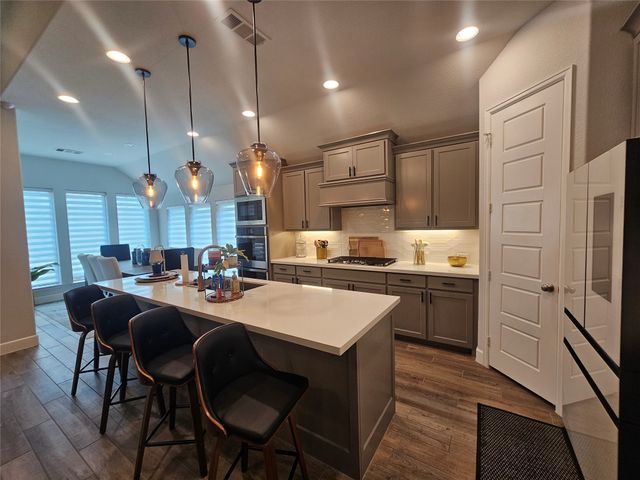 1817 Buckeye Lane, Mansfield, TX 76063