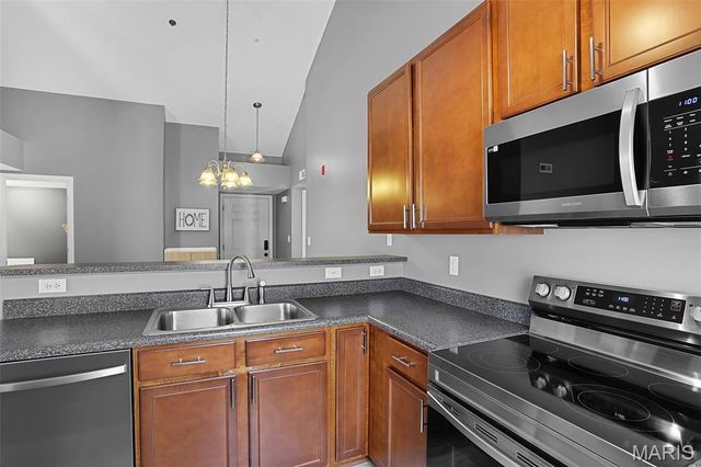 14303 Spring Creek Lane, O'fallon, MO 63368