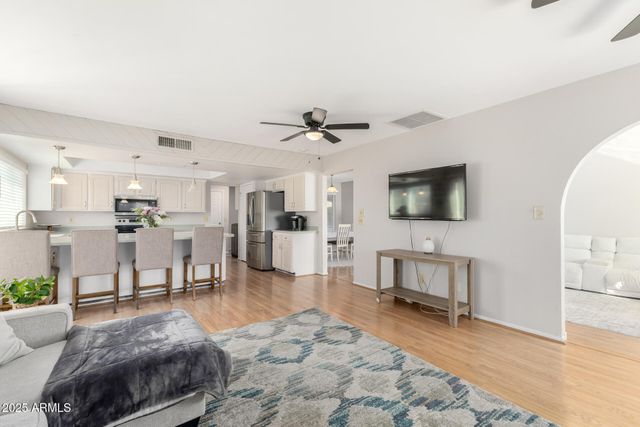 4903 W DESERT COVE Avenue, Glendale, AZ 85304