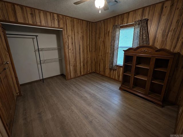 1525 S Harris Road, Pearcy, AR 71964
