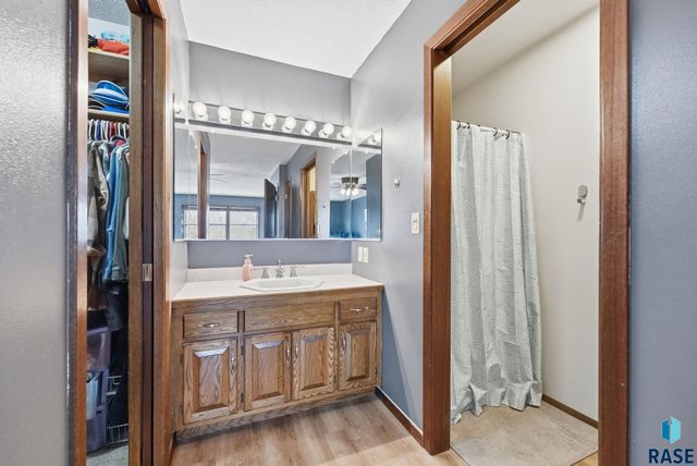 1212 Broadway St Street, Larchwood, IA 51241