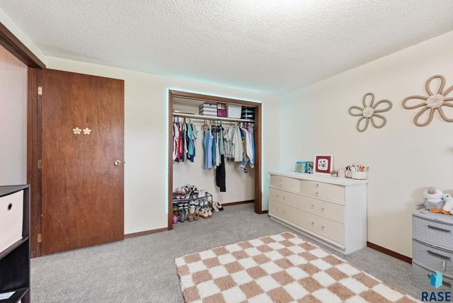 1212 Broadway St Street, Larchwood, IA 51241