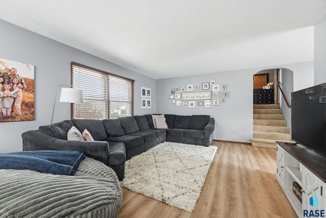 1212 Broadway St Street, Larchwood, IA 51241
