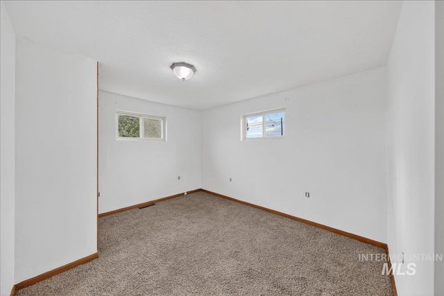 7226 Cherry Lane, Nampa, ID 83687