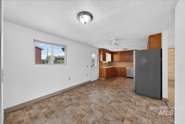 7226 Cherry Lane, Nampa, ID 83687