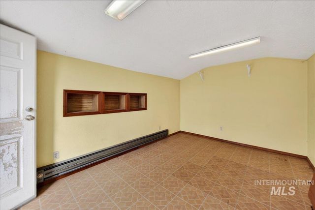 7226 Cherry Lane, Nampa, ID 83687