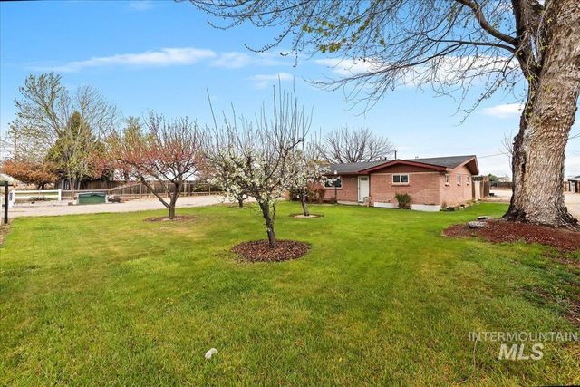 7226 Cherry Lane, Nampa, ID 83687