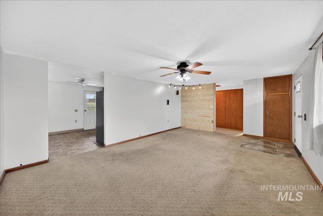 7226 Cherry Lane, Nampa, ID 83687