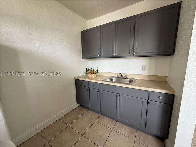 6415 NW 17th Ave, Miami, FL 33147
