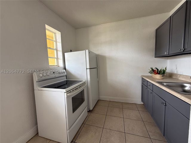 6415 NW 17th Ave, Miami, FL 33147
