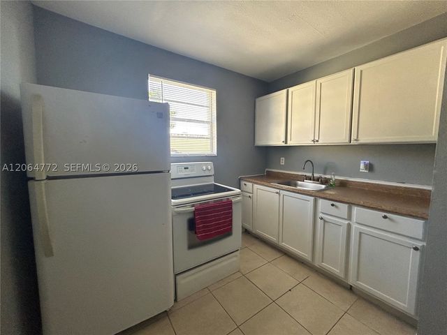 6415 NW 17th Ave, Miami, FL 33147