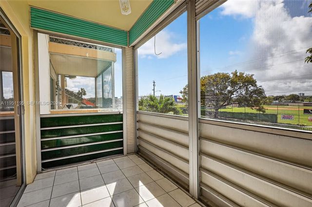 17001 NE 13th Ave 201, Miami, FL 33162