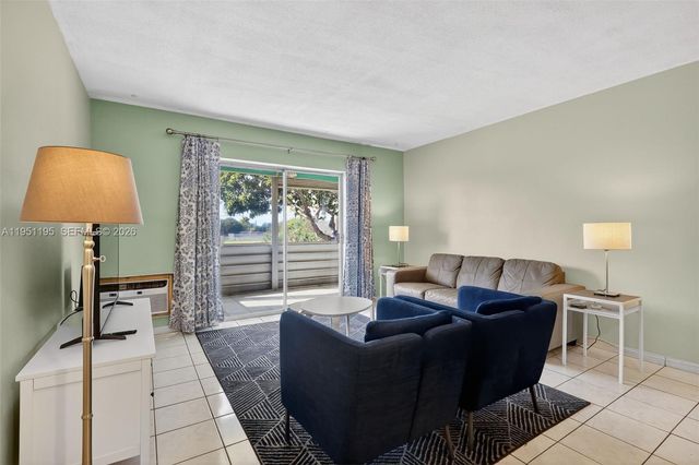 17001 NE 13th Ave 201, Miami, FL 33162